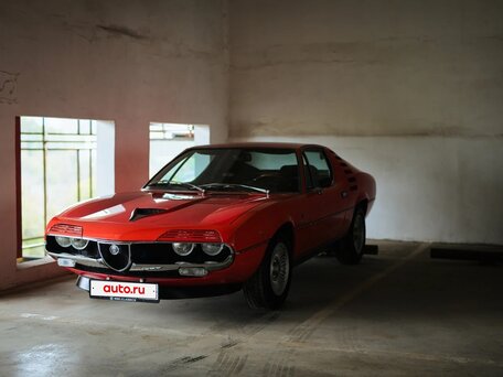 1972 Alfa Romeo Montreal, красный, 11000000 рублей, вид 1
