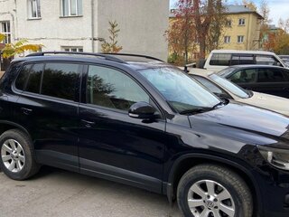 2013 Volkswagen Tiguan I Рестайлинг, чёрный, 1700000 рублей, вид 4