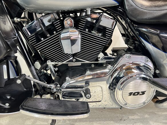 2012 Harley-Davidson Electra Glide, серебристый, 749000 рублей - вид 25