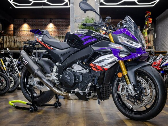 2026 Aprilia Tuono V4, фиолетовый, 2590000 рублей