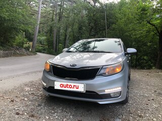 2016 Kia Rio III Рестайлинг, серебристый, 630000 рублей, вид 2