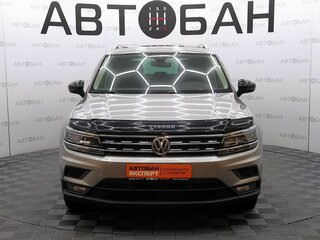 2019 Volkswagen Tiguan II, серый, 2472000 рублей, вид 2