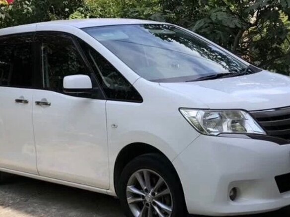2011 Nissan Serena IV (C26), белый, 1350000 рублей - вид 7