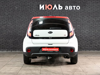 2018 Kia Soul II Рестайлинг, белый, 1599000 рублей, вид 5