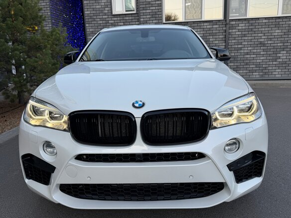 2015 BMW X6 30d II (F16), белый, 3380000 рублей - вид 4