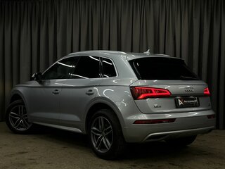 2017 Audi Q5 II (FY), серебристый, 2929777 рублей, вид 4