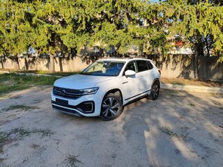 2021 Volkswagen Tayron GTE I, белый, 3100000 рублей, вид 1