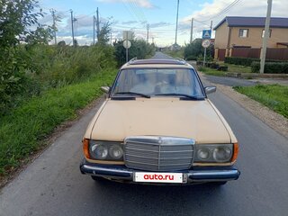 1981 Mercedes-Benz W123 200 5-speed, жёлтый, 700000 рублей, вид 2