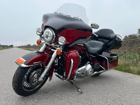 2010 Harley-Davidson Electra Glide, красный, 930000 рублей - вид 12
