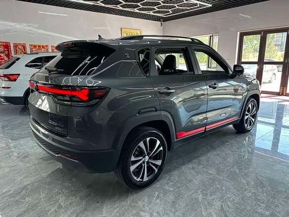 2023 Changan CS35 Plus I Рестайлинг, серый, 1390000 рублей - вид 3