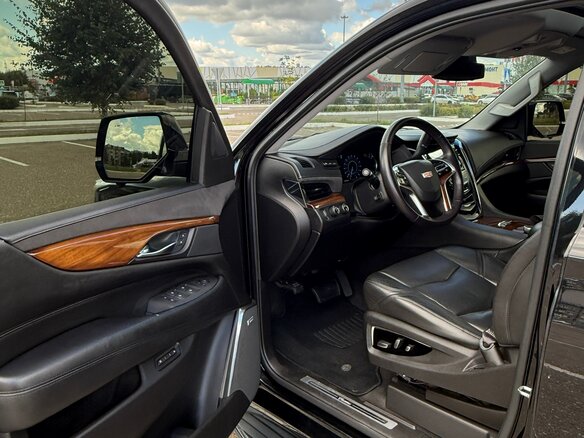 2016 Cadillac Escalade IV, чёрный, 3399999 рублей - вид 10