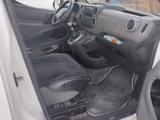 2010 Peugeot Partner II, белый, 225000 рублей, вид 5