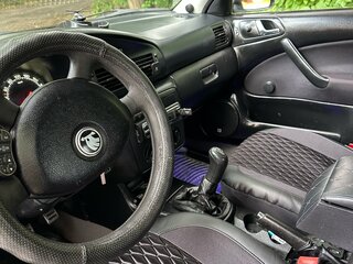 2003 Skoda Octavia I (A4) Рестайлинг, чёрный, 450000 рублей, вид 4