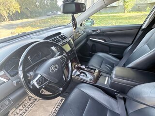 2014 Toyota Camry VII (XV50) Рестайлинг, белый, 1700000 рублей, вид 4