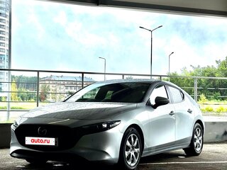 2021 Mazda 3 IV (BP), серебристый, 1600000 рублей, вид 1