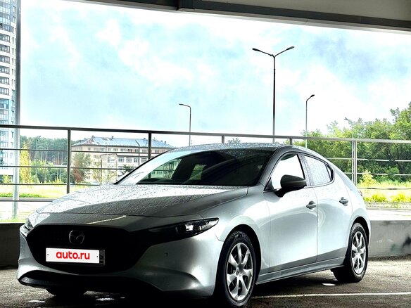 2021 Mazda 3 IV (BP), серебристый, 1600000 рублей