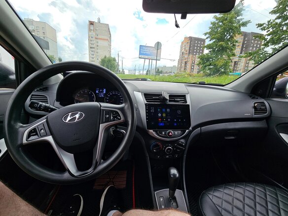 2015 Hyundai Solaris I Рестайлинг, красный, 750000 рублей - вид 7