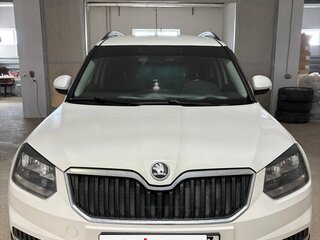 2014 Skoda Yeti I Рестайлинг, белый, 990000 рублей, вид 1