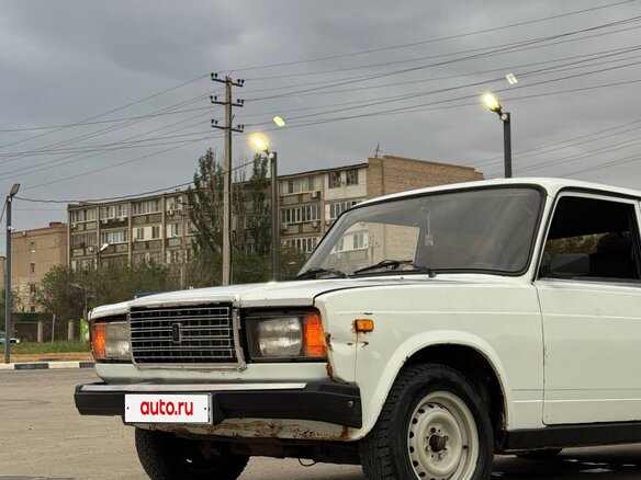 2011 Lada (ВАЗ) 2107, белый, 99000 рублей - вид 1