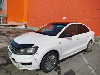 2018 Volkswagen Polo V Рестайлинг, белый, 350000 рублей, вид 2