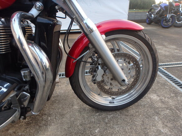 2010 Triumph Thunderbird 1600, красный, 900000 рублей - вид 14