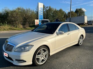2010 Mercedes-Benz S-Класс 500 V (W221) Рестайлинг, белый, 2600000 рублей, вид 1