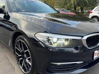 2019 BMW 5 серии 520d VII (G30/G31/G38), чёрный, 3200000 рублей, вид 2