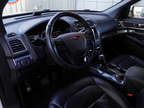 2018 Ford Explorer V Рестайлинг 2, белый, 2995000 рублей - вид 13