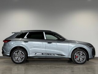 2026 Audi Q5 L III (GU), серебристый, 6090000 рублей, вид 4