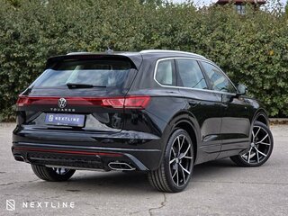 2025 Volkswagen Touareg III Рестайлинг, чёрный, 8550000 рублей, вид 5