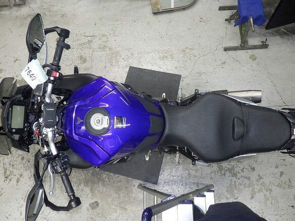 2017 Yamaha MT-10, синий, 1329000 рублей - вид 10
