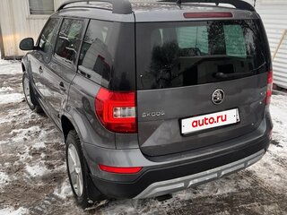 2015 Skoda Yeti I Рестайлинг, серый, 1200000 рублей, вид 5