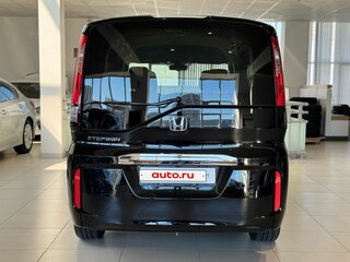 2018 Honda Stepwgn V Рестайлинг, чёрный, 1790000 рублей, вид 5