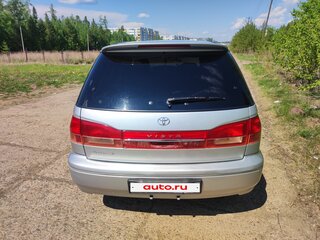 2000 Toyota Vista V (V50) Рестайлинг, серый, 585000 рублей, вид 4
