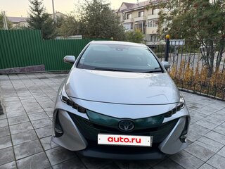 2017 Toyota Prius PHV ZVW52 IV (XW50), серебристый, 1950000 рублей, вид 2