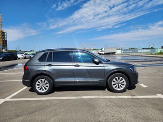 2021 Volkswagen Tiguan II Рестайлинг, серый, 3100000 рублей, вид 2