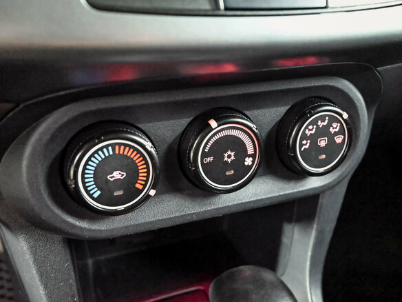 2010 Mitsubishi Lancer X, красный, 800000 рублей - вид 14