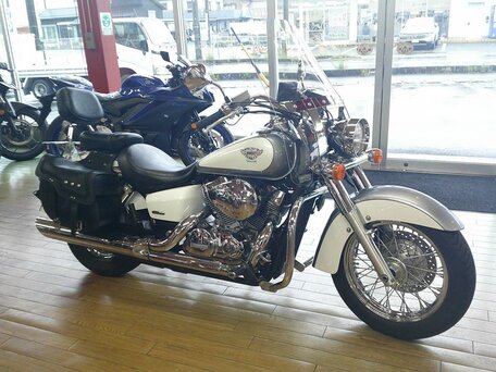 2010 Honda Shadow 750, серебристый, 677000 рублей, вид 1