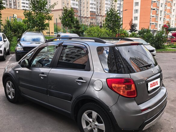 2010 Suzuki SX4 I (Classic) Рестайлинг, серебристый, 790000 рублей - вид 2