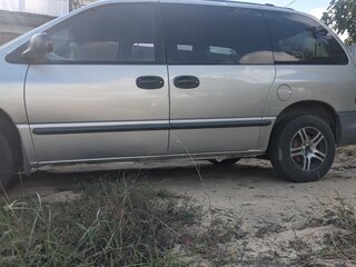 2000 Plymouth Voyager III, серый, 365000 рублей, вид 4