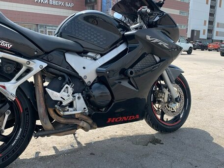 2006 Honda VFR 800, чёрный, 420000 рублей, вид 2