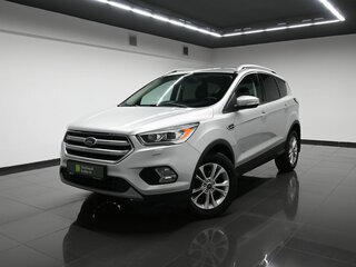 2017 Ford Kuga II Рестайлинг, серебристый, 1570000 рублей, вид 1