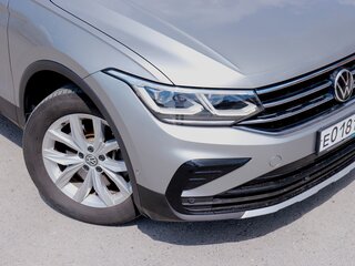 2021 Volkswagen Tiguan II Рестайлинг, серый, 3050000 рублей, вид 3