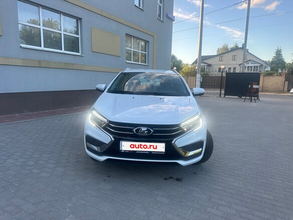 2025 Lada (ВАЗ) Vesta SW I Рестайлинг (NG), белый - вид 2