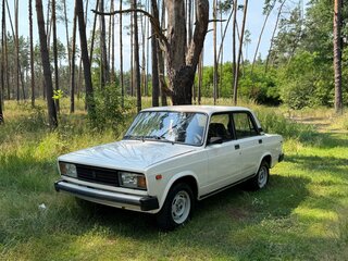 1993 Lada (ВАЗ) 2105, белый, 170000 рублей, вид 1