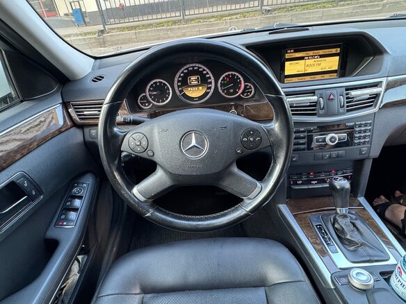 2011 Mercedes-Benz E-Класс 200 5G-Tronic IV (W212, S212, C207), белый - вид 15