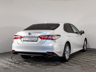2021 Toyota Camry VIII (XV70) Рестайлинг, белый, 2699000 рублей, вид 5