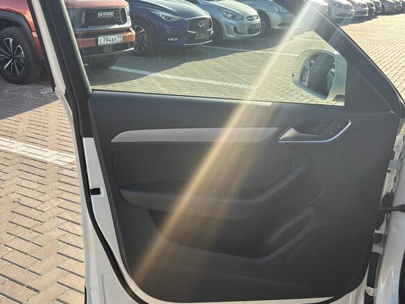 2013 Audi Q3 I (8U), белый, 1750000 рублей - вид 16