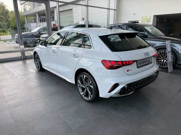 2025 Audi A3 35 TFSI IV (8Y) Рестайлинг, белый - вид 5