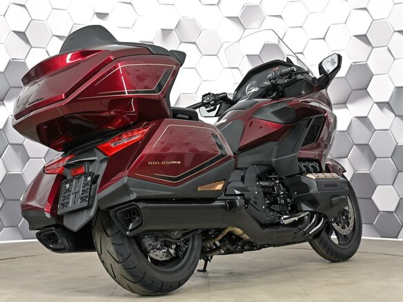 2025 Honda GL 1800 Gold Wing, красный, 3389000 рублей - вид 6